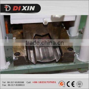 New popular metal garden fences farm fences cold roll forming machine