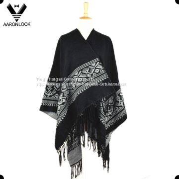 2016 High Quality Woven Jacquard Poncho