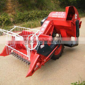 labour saving small combine harvester with harvester and threshing