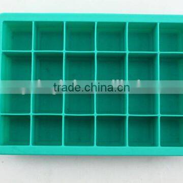 Popular Item in Summer Wholesale Silicone Ice Cube Tray 24 Grid photo-4