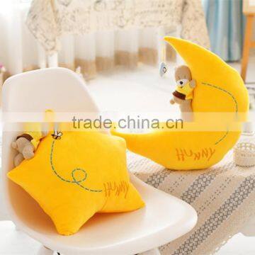 S17020A Cheap Decorative Moon Shaped Pillow Cushion photo-2