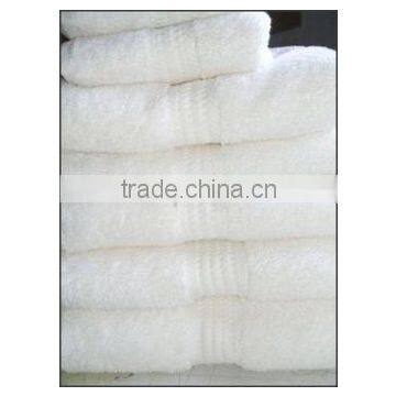 White 100% Cotton Hotel And Hospital Towels