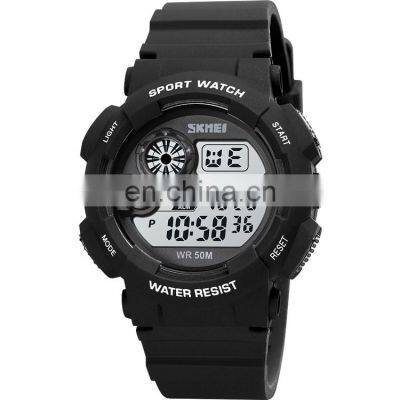 Skmei 1718 Army Shock Men Digital Watch Fitness Back light Speed Monitor Digital Wristwatch With 3Bar Sports Watch Waterproof