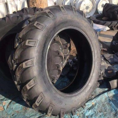 12.4-28 Herringbone pattern Agricultural Tyre