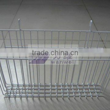 Wire gridwall basket