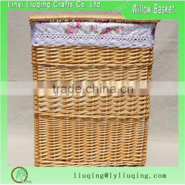 Large wicker basket with lid for hotel