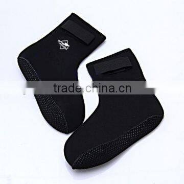 Factory Price Neoprene Custom Made Waterproof Diving Socks photo-3