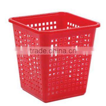 Plastic Dust Bin