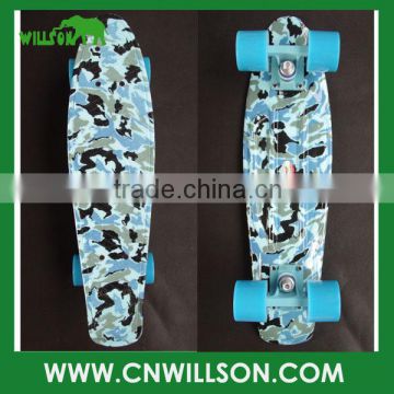 Panda Viking skateboard with led and PU wheels