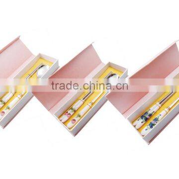 Porcelain Handle Gift Cutlery Set With Elegant Wooden Box photo-4