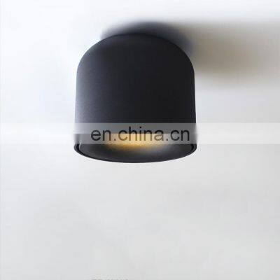Чёрный LED-спотник в скандинавском стиле. Спарель для гостиной из акрила и железа