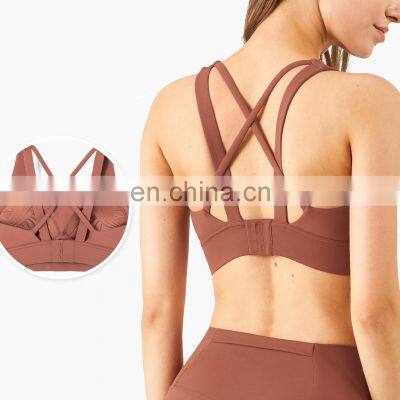 Custom Blank Fixed Pads Fitness Back Hook Adjustable Sports Yoga Bra Workout Running Shockproof Sports Wear Bra Top For Women