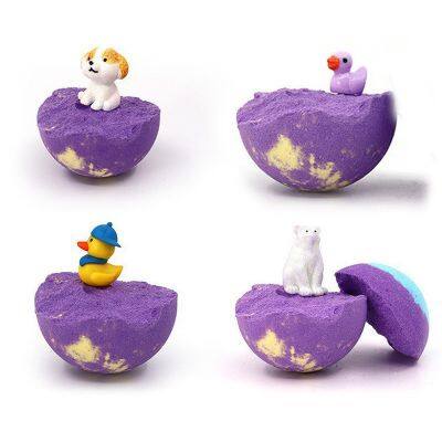 Оптовые радужные банные бомбы с сюрпризными фигурками в подарок для детей и взрослых. Возможно OEM/ODM производство. Банные взрывчики с игрушками внутри