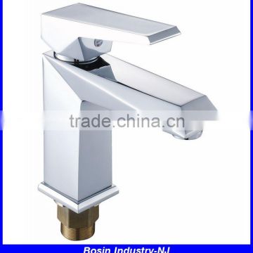 unique fancy basin faucet for the bathroom