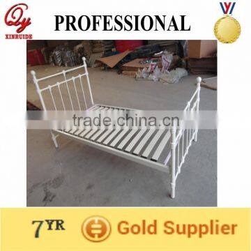 steel/metal/iron single bed with wooden base for bedroom furniture set B-04