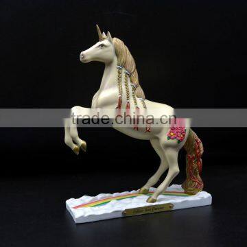 Plastic Horse Statue Beautiful Animal Figurine Crafts For Home Decoration