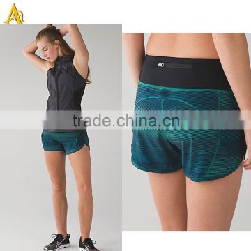 2016 new design oem compression wear women sports wear slim fitness shorts