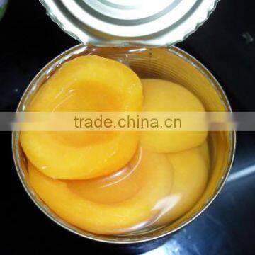 Canned yellow peach slice