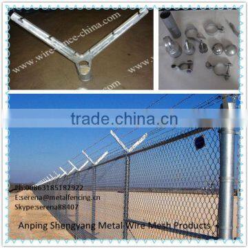 China galvanized chain link fence with barbed wire