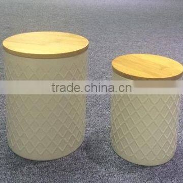 Set of 2 Canister with Wooden Lid