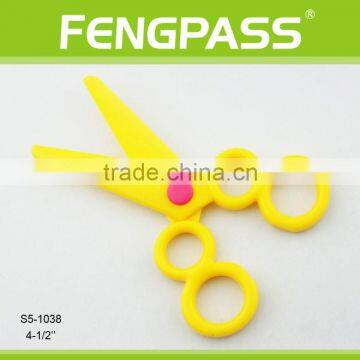 S5-1038 4.5 Inch Plastic Handle Cute Scissors photo-2