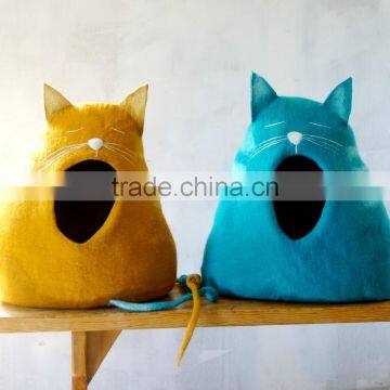 Best Selling Eco-friendly Cat Shape Warm Felt Cat House