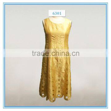 2016 Embroidery Ladies Designer Skirt Suits photo-3