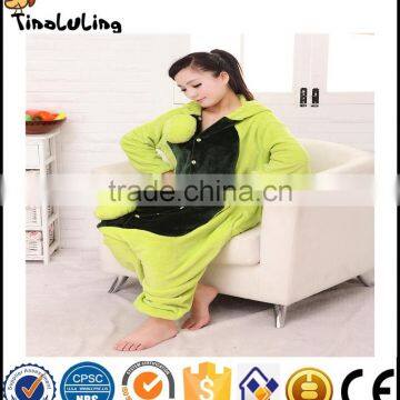 2017 New Flannel Pea Piece Pajamas Wholesale Cheap Flannel Pajamas