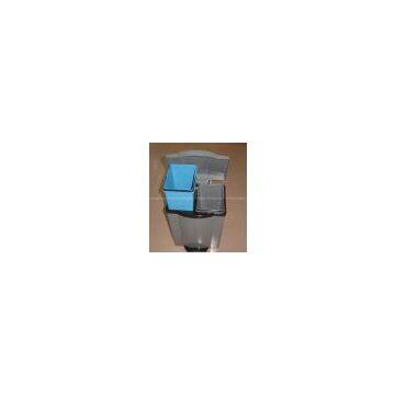 Plastic Rubbish bin