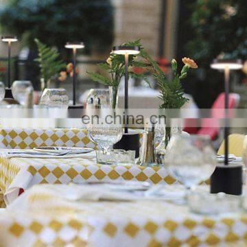 Customed Metal Waterproof IP54 LED Cordless Modern Restaurant Table Lamp Usb Rechargable for Outdoor Dinner