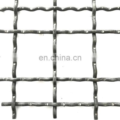 Low-carbon Iron Wire Mesh Fence Crimped Wire Mesh Galvanized Square Iron Wire Fence