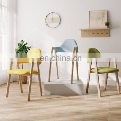 Популярные на рынке изделия. Китайский производитель предлагает стулья из ткани, а также столы и стулья для приема пищи с индивидуальным дизайном. photo-2