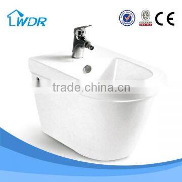 Wall mounted women bidet/sanitary ware lady using bidet/Female Ceramic Bidet