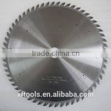 High performance carbide circular saw blade with slience slot