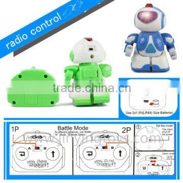 Hot Selling rc Robot Toys 2 Channel With Light Robot Toy photo-2