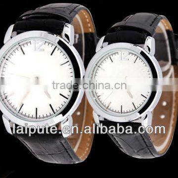 2013 Fashion Style fashion forever Couple leather round case Watch