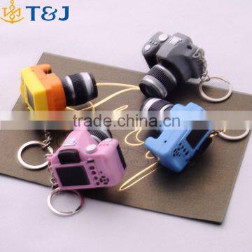 Imitation Mini Camera Key Chain, LED Small Hangings Gift Colorful Plastic Key Ring/