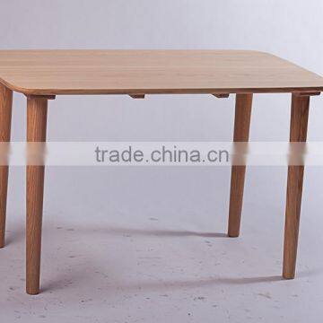 Solid wood dinning table