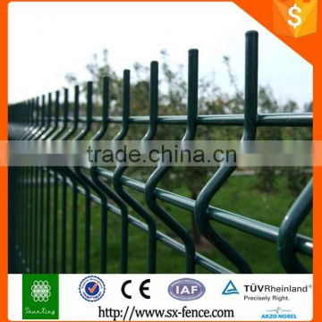 Fast Delivery Powder Coated Welded Curved Fence For Garden