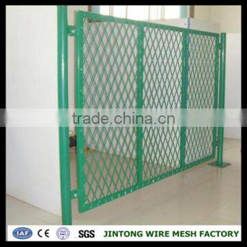 Security Pvc Coated Wire Mesh Fence /expanded Metal Wire Mesh Fence Panel photo-2