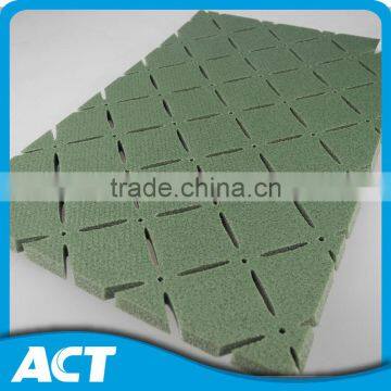 Thick shock pad easy to install avoids expansion and contraction under artificial grass