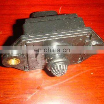 Sinotruk Howo Truck Spare Parts Engine Temperature and Humidity Sensor VG1540090002 photo-2