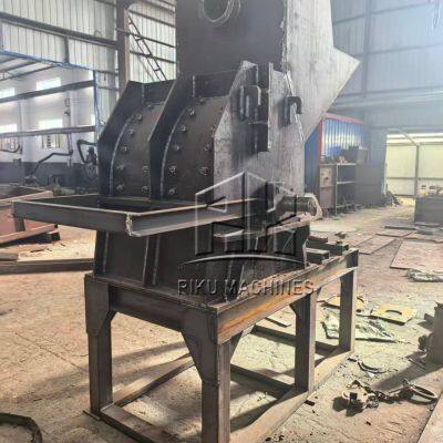 Промышленный дробилка лёгких металлических отходов с двухступенчатой конструкцией принудительной загрузки для эффективного сжатия и дробления крупногабаритных материалов