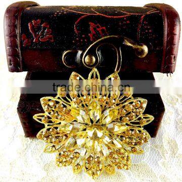 Noble Zinc Aloy crystal brooch, metal flower pins jewelry