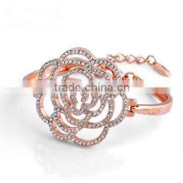 New Fashion Design Flower Shaped CZ Diamond Bracelet For Women