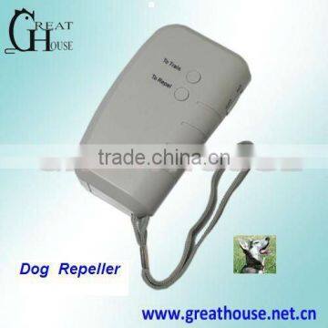 Portable electronic dog repeller