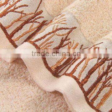 Hot Sale Luxury Embroidery Bamboo Face Towel photo-6