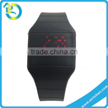 New Promotional Gift Shape Adjustable geneva led silicone wrist watch