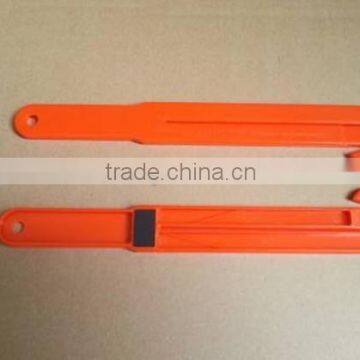 HEYU plastic carton opener with magnet