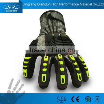 QL Cut Resistant and Oilfield High Impact resistant Machanic Gloves